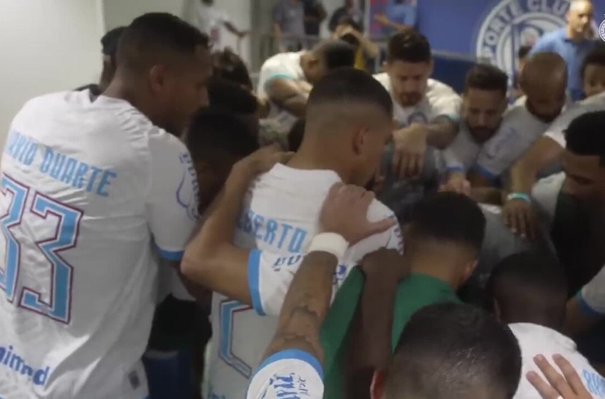  Em bastidores do Bahia, Danilo Fernandes fala com Diego Rosa: "Desculpas se falhamos com você" – Globo
