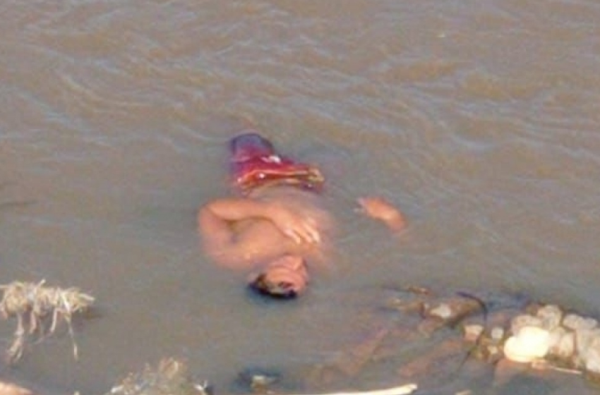  Homem desperta após “dormir” em rio de Itabuna; bombeiros faziam resgate de corpo quando morador se mexeu – Bahia Notícias