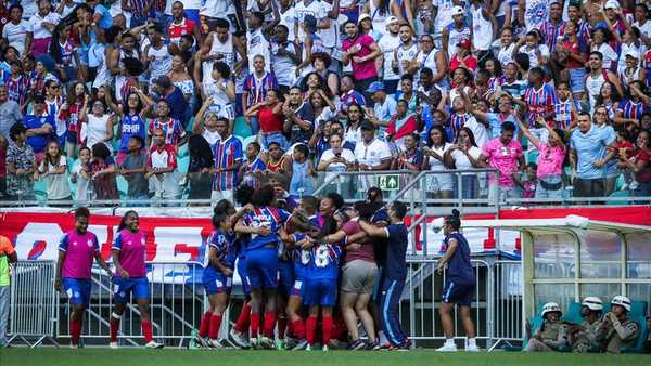 Time feminino do Bahia vence jogo que marca volta à Fonte Nova, estreia de uniforme e ajuda ao RS – Globo